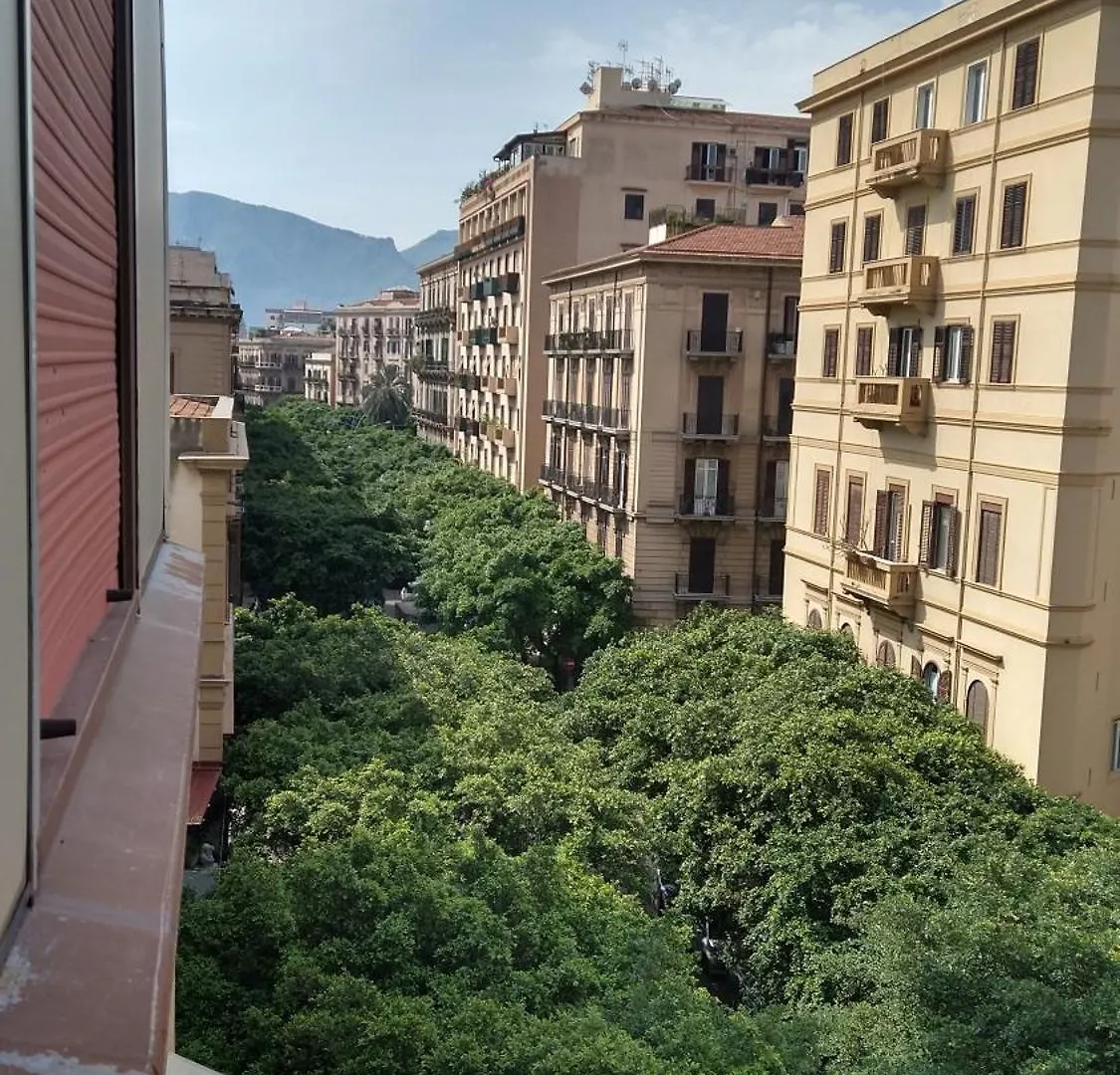Casetta Politeama Palermo 0*,  Italia